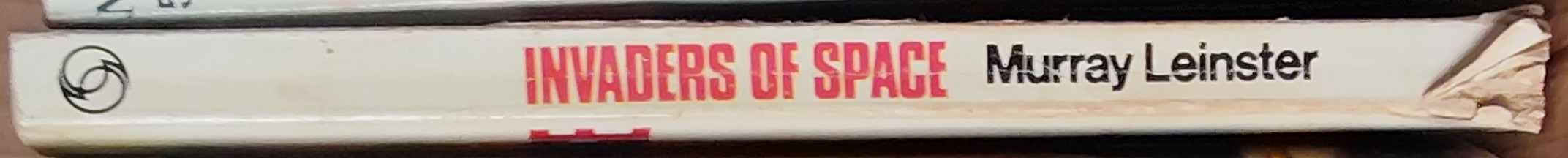 Murray Leinster  INVADERS OF SPACE spine of book image