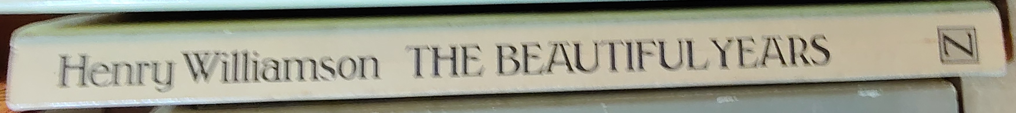 Henry Williamson  THE BEAUTFUL YEARS spine of book image