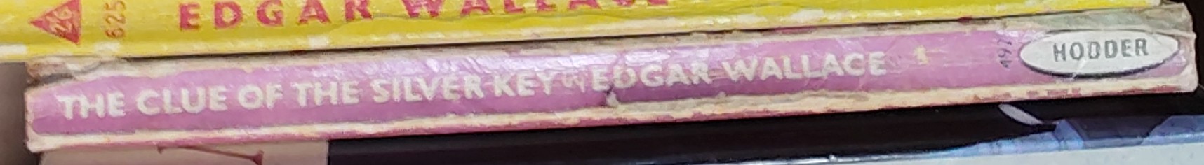 Edgar Wallace  THE CLUE OF THE SILVER KEY spine of book image