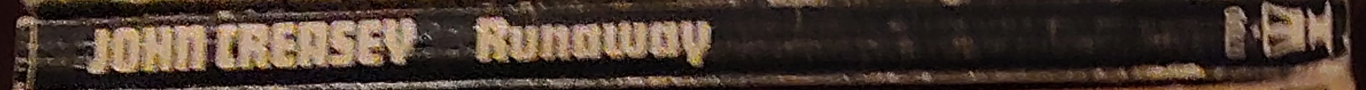 Michael Halliday  RUNAWAY spine of book image