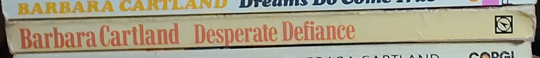 Barbara Cartland  DESPERATE DEFIANCE spine of book image