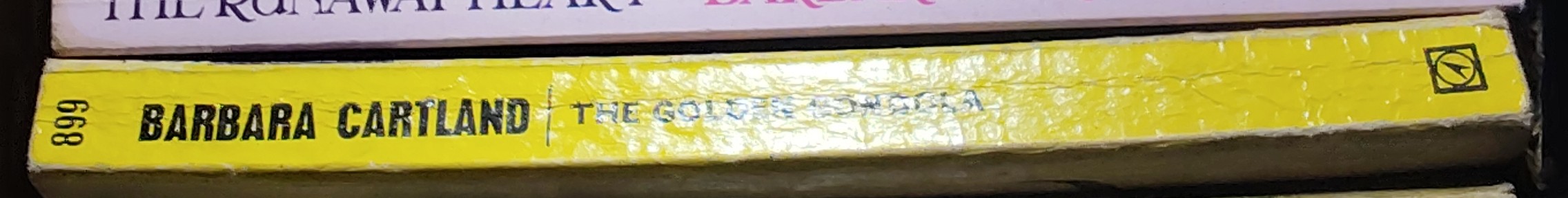 Barbara Cartland  THE GOLDEN GONDOLA spine of book image