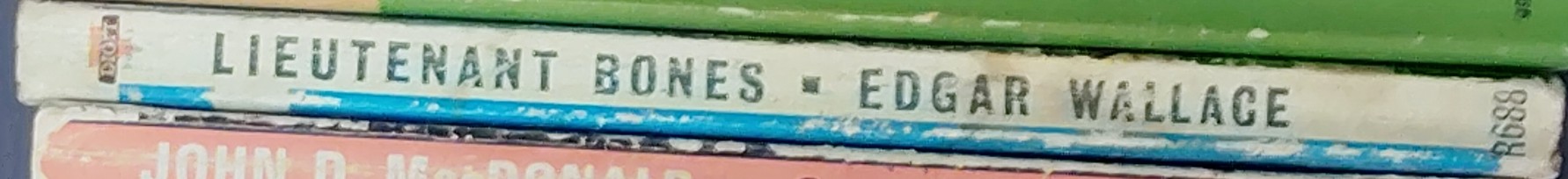 Edgar Wallace  LIEUTENANT BONES spine of book image