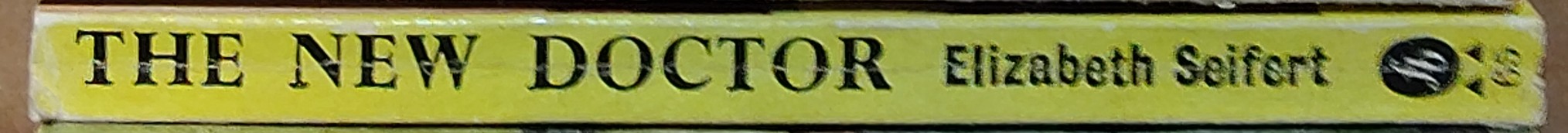 Elizabeth Seifert  THE NEW DOCTOR spine of book image