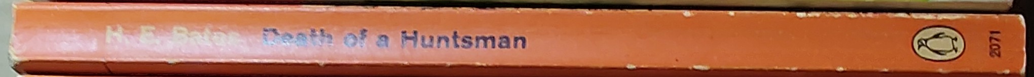 H.E. Bates  DEATH OF A HUNTSMAN spine of book image