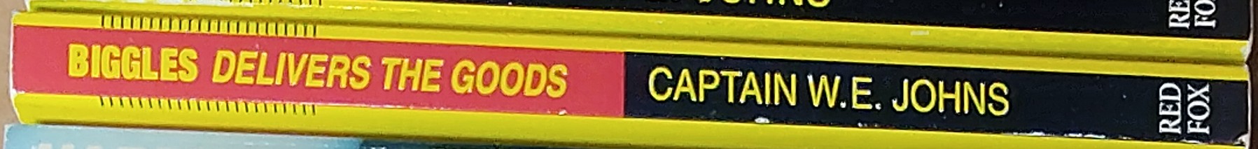 Captain W.E. Johns  BIGGLES DELIVERS THE GOODS spine of book image