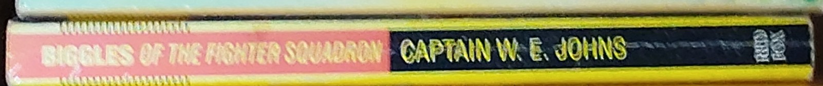 Captain W.E. Johns  BIGGLES OF THE FIGHTER SQUADRON spine of book image