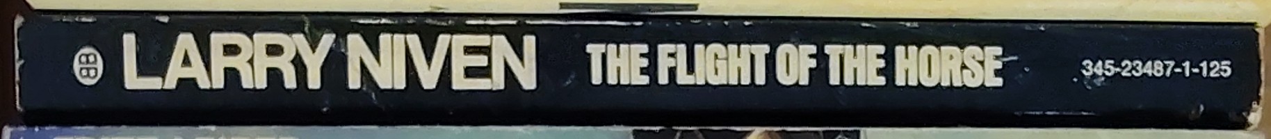 Larry Niven  THE FLIGHT OF THE HORSE spine of book image