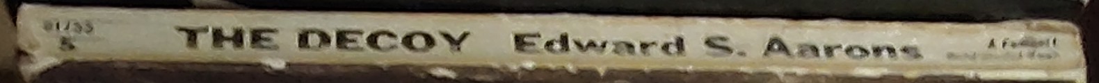 Edward S. Aarons  THE DECOY spine of book image