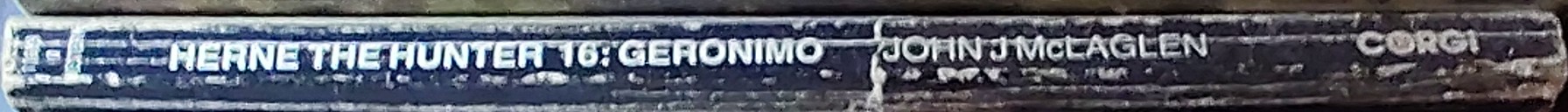 John McLaglen  HERNE THE HUNTER 16: GERONIMO! spine of book image