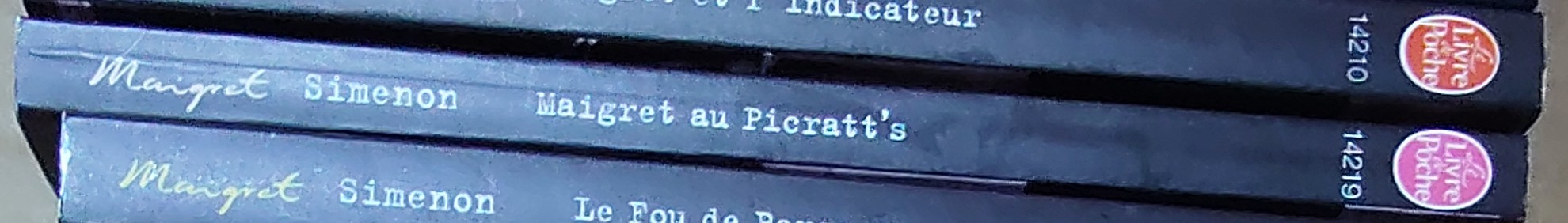 Georges Simenon  MAIGRET AU PICRATT'S spine of book image