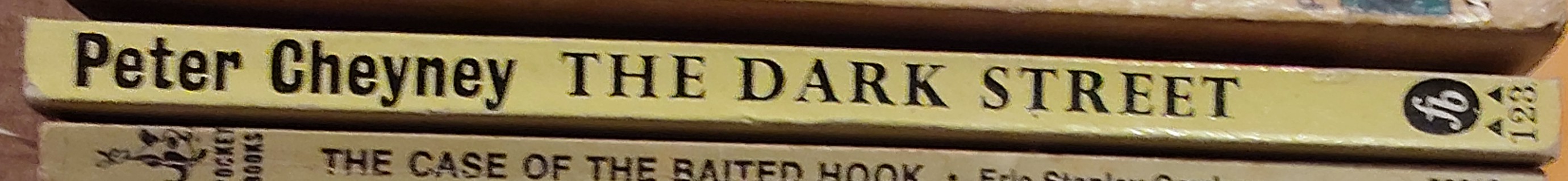 Peter Cheyney  DARK STREET spine of book image