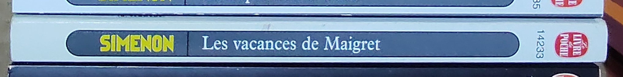 Georges Simenon  LES VACANCES DE MAIGRET spine of book image