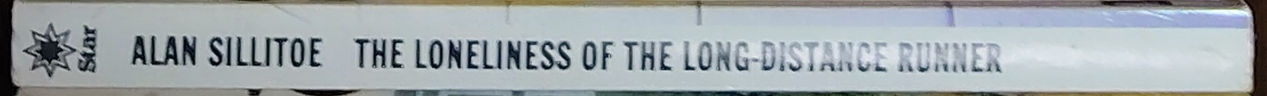 Alan Sillitoe  THE LONELINESS OF THE LONG-DISTANCE RUNNER spine of book image