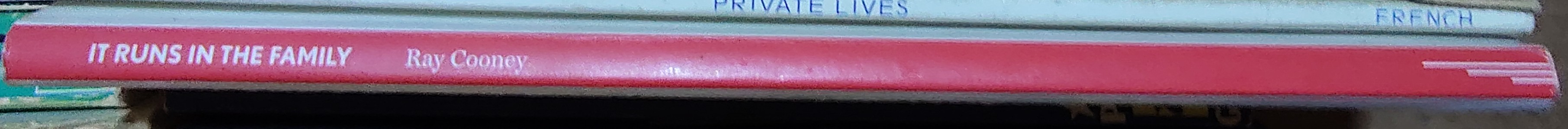 Ray Cooney  IT RUNS IN THE FAMILY spine of book image