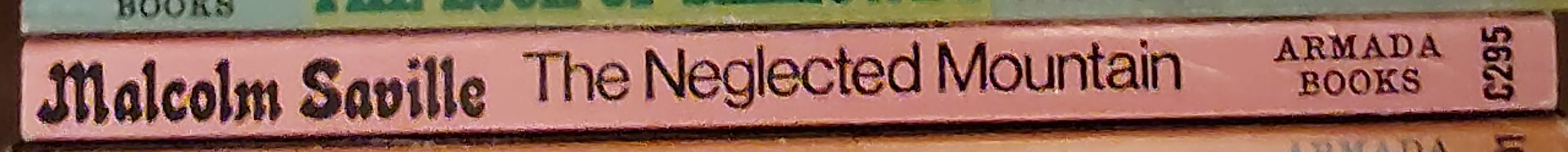 Malcolm Saville  THE NEGLECTED MOUNTAIN spine of book image