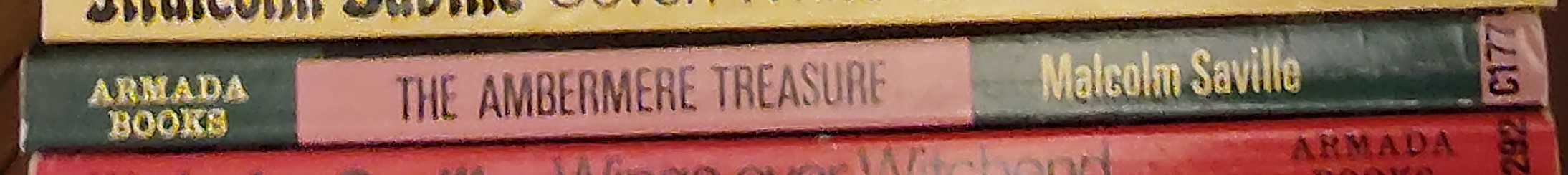 Malcolm Saville  THE AMBERMERE TREASURE spine of book image